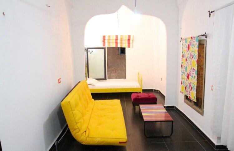 Hostal Valencia - Private Room With Bathroom Chefchaouen Bagian luar foto